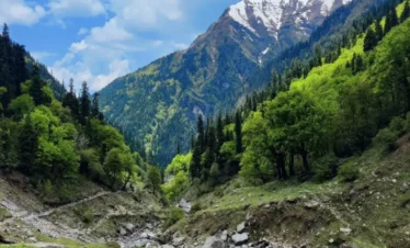 Rupin-Pass-Trek-ananta-hikes-2