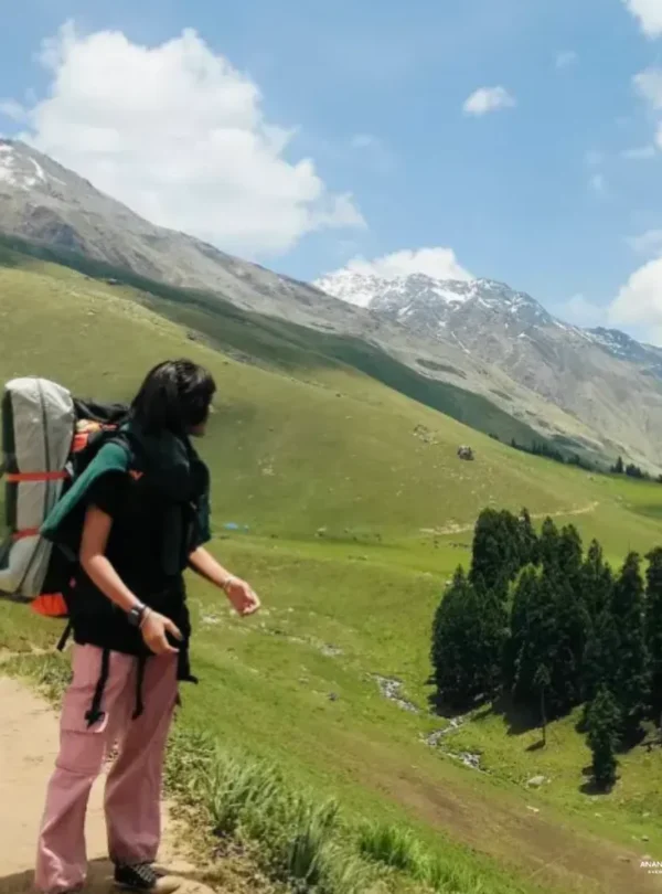 chandernahan-lake-trek-1