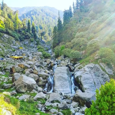 Ananata-hikes-kreri-lake